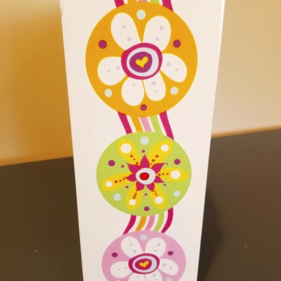 Bead Bazaar Pink, Orange, Green Whimsical Girls Wooden Jewelry Bead Box - Picture 2 of 12